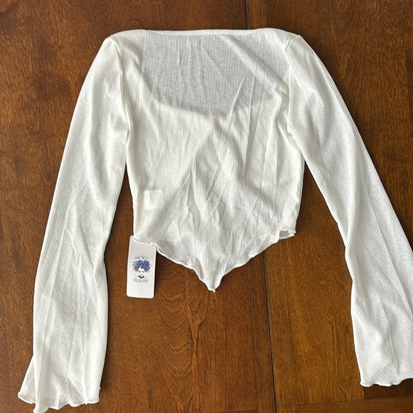 White Long Sleeve Cropped Shirt - Picture 3 of 3